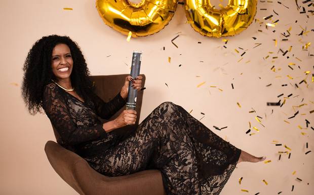 Celebre sua essência: Por que TODA pessoa DEVE fazer um ENSAIO DE ANIVERSÁRIO ?