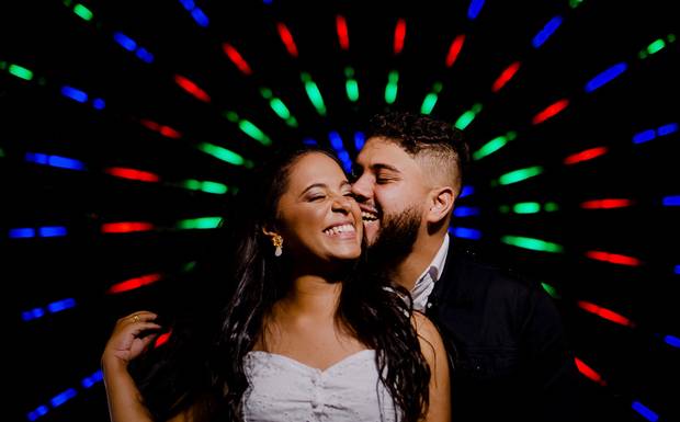 Aprenda a Escolher a Foto para o Seu Quadro de Casamento