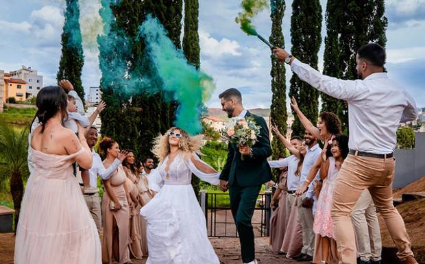 Como Escolher o Fotógrafo Ideal para o Seu Casamento: Guia Completo para um Dia Inesquecível