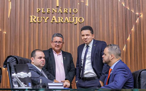 Vereador Sargento de Macedo cumpre agenda em Manaus e reforça parceria com deputado Delegado Péricles em prol de Humaitá