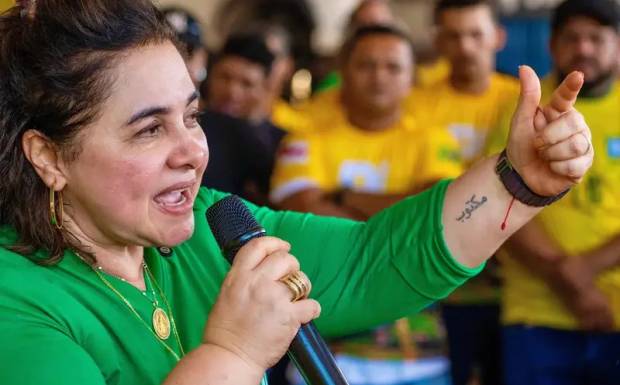 Professora Maria do Carmo Reflete Sobre Independência e a Necessidade de Mudança no Amazonas