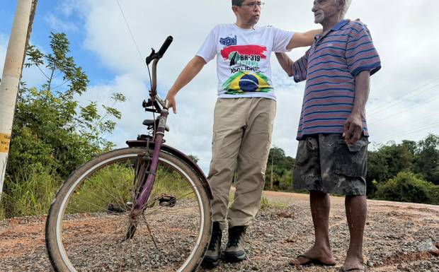 DEPUTADO JOÃO LUIZ REALIZA EXPEDIÇÃO PELA BR-319 DURANTE O CARNAVAL
