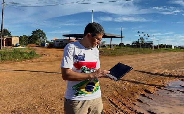JOÃO LUIZ CELEBRA AVANÇO NA REPAVIMENTAÇÃO DA BR 319 APÓS ANOS DE MOBILIZAÇÃO