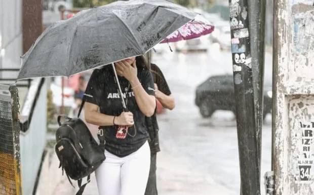 Chuva intensa causa transtornos em Manaus e coloca áreas de risco em alerta
