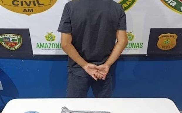JOVEM É PRESO POR ENVOLVIMENTO COM DROGAS EM CANUTAMA