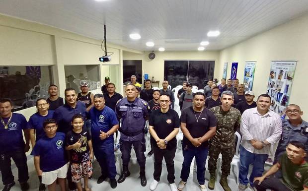 Vereador Doutor Amadeu participa de lançamento de curso que vai formar mais de 50 profissionais em Humaitá