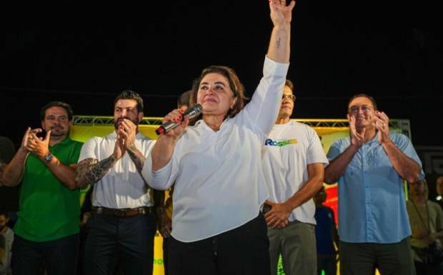 Quase mil pessoas participam de reunião com Maria do Carmo em Manaus