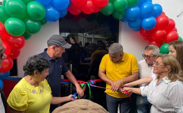 Vereador celebra reinauguração do Posto de Saúde Nossa Senhora do Carmo