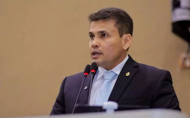 CORONEL ROSSES ACIONA MINISTÉRIO PÚBLICO CONTRA GOVERNADOR POR IMPROBIDADE ADMINISTRATIVA EM CONTRATOS DA SEGURANÇA