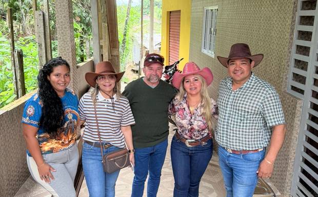Vereadora Catianne Alves participa de festejo e cavalgada no município de Tapauá