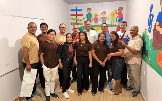Silas Câmara acompanha inauguração de ginásio poliesportivo e reforça compromisso com o interior do Amazonas