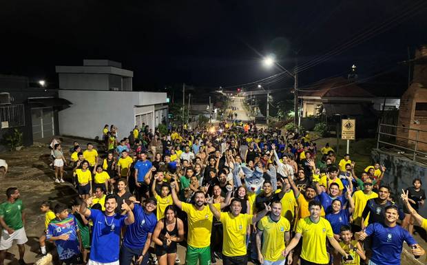 CORRE DE TERÇA ARRASTA MULTIDÃO PELAS RUAS DE HUMAITÁ E DESTACA O TRABALHO DE MARQUINHOS DA JUVENTUDE E EQUIPE
