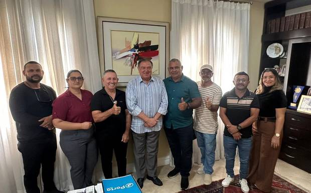 Prefeito José Roberto e vice Carlos Menezes participam de reunião com deputado federal Átila Lins em Manaus