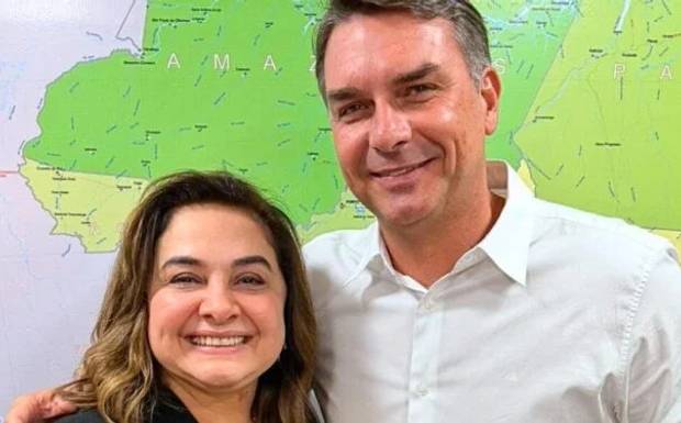 Direita avança no Brasil: revista Veja confirma liderança da Professora Maria do Carmo para o Governo do AM