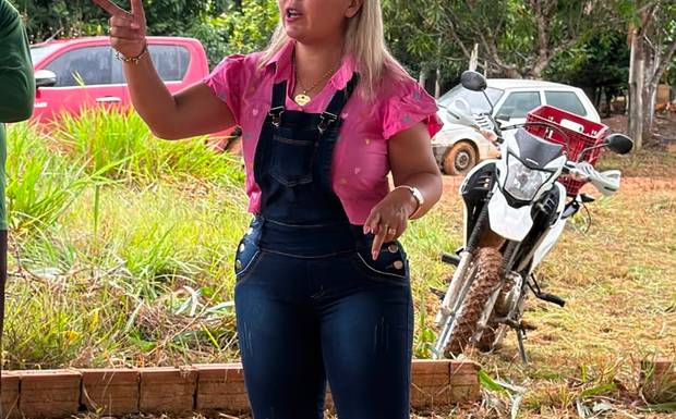 VEREADORA CATIANNE ALVES COBRA CRONOGRAMA PARA RECUPERAÇÃO DAS ESTRADAS DO SUL DE CANUTAMA