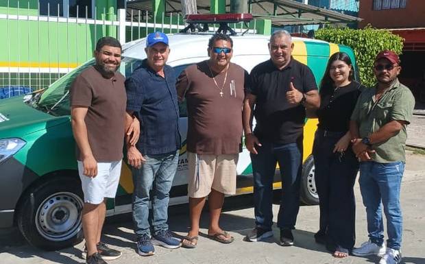 Prefeito José Roberto participa da reinauguração do Hospital Leonardo Parente em Canutama