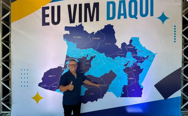 Vice-prefeito Carlos Menezes participa de convenção estadual e declara apoio à pré-candidatura de Roberto Cidade ao Governo d