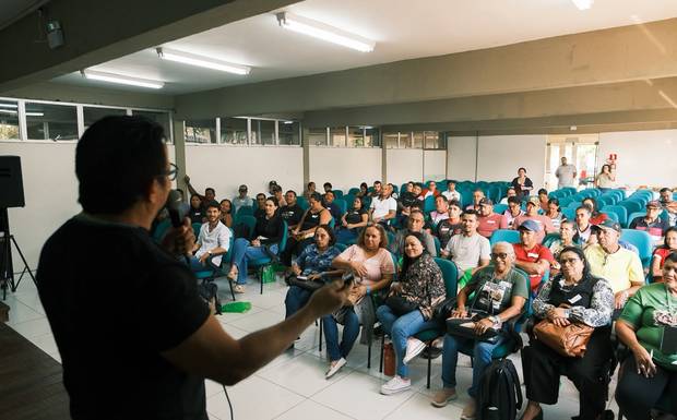 Oficina de boas práticas do açaí reúne participantes em Humaitá