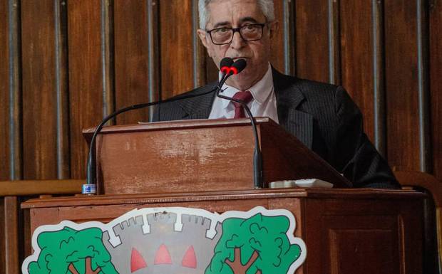 Riça Júnior aponta falta de licitação como motivo para lombadas ainda não terem sido instaladas em Humaitá
