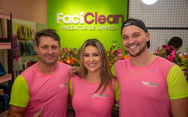 FaciClean inaugura loja em Ponta Grossa com soluções completas para limpeza
