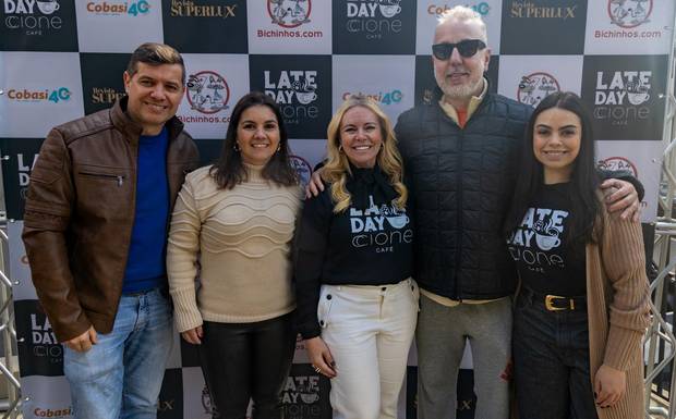 Late Day: Cione Café promove encontro de pets e sabor em Ponta Grossa