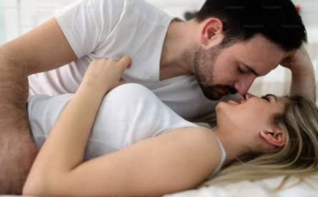 MaximusX Male Enhancement Gummies: The Ultimate Natural Libido and Energy Enhancer for Men