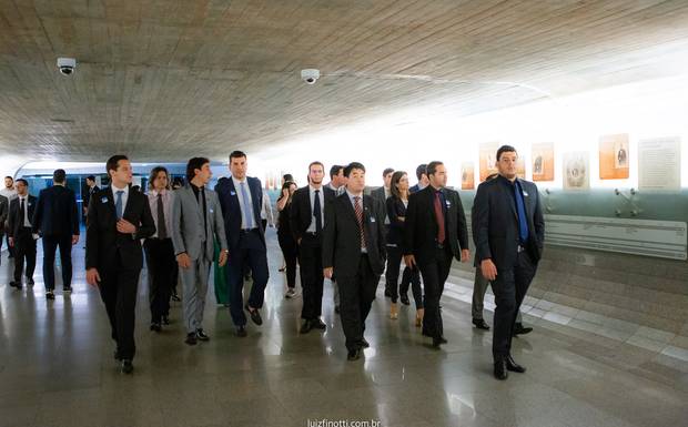 O que diferencia uma cobertura fotográfica de evento corporativo amadora da profissional