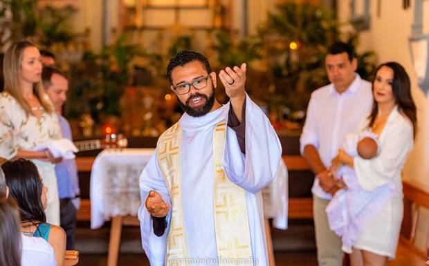 Qual a importância do batismo para os católicos?