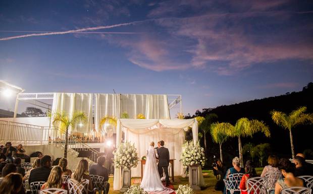 CASAMENTO DE DIA OU À NOITE: QUAL É A MELHOR OPÇÃO?