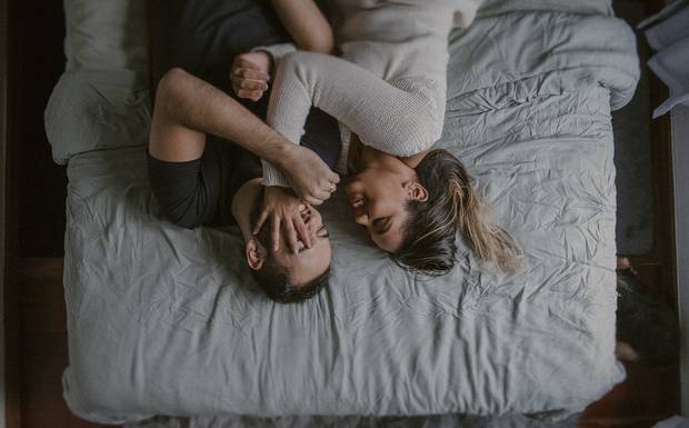 ENSAIO DE CASAL EM CASA