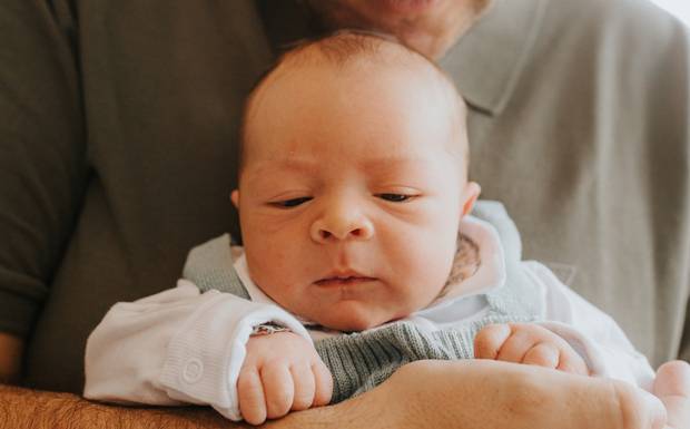 Recém nascido com cólica. O que fazer?