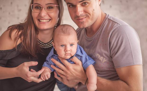 Acupuntura para aliviar a cólica dos bebês