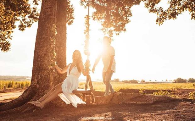 Ensaio Pré Wedding: 7 ideias de onde usar as fotografias no seu casamento!