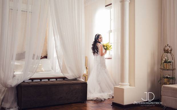 POR QUE AS NOIVAS SE CASAM DE BRANCO?