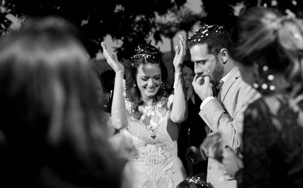 Saiba como ter fotos espontâneas no seu casamento