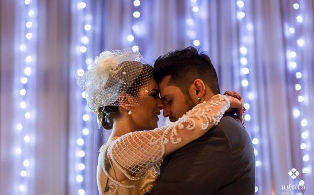 VANTAGENS E DESVANTAGENS DE SE CASAR NO MESMO LUGAR