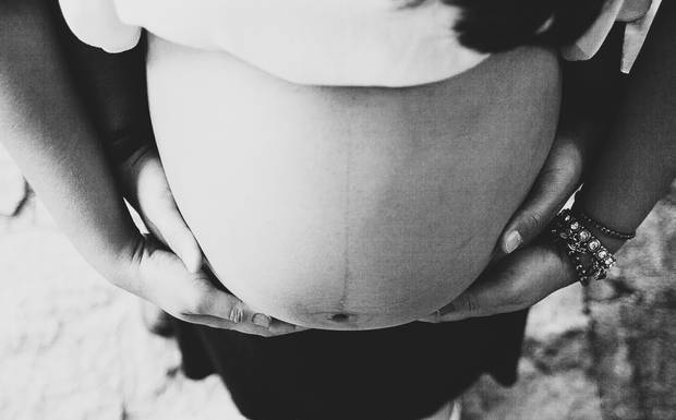 10 maneiras fáceis para o casal se envolver com a gestação