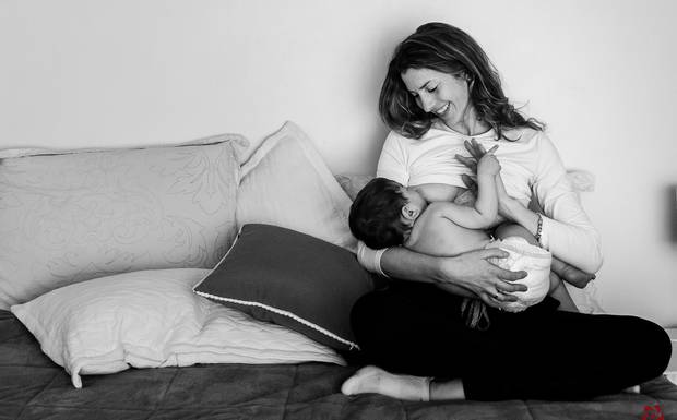 Amamentar é loucura, razão e se doar por inteiro! [Amamentação e Vida Real]