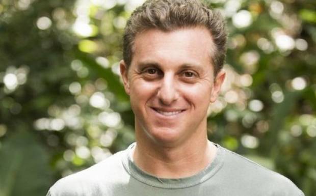 Luciano Huck menciona Thiago Rosarii no Instagram