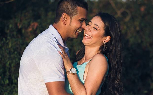 Sorrisos e Olhares - Ensaio lindo no fim da tarde!  