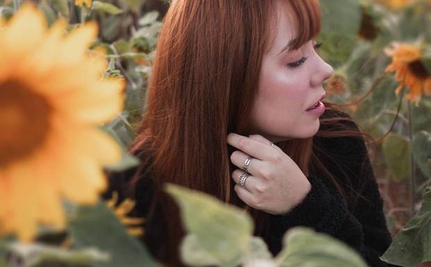 Achei um mini canteiro de girassol perto de casa e fui lá fotografar. Vem ver!