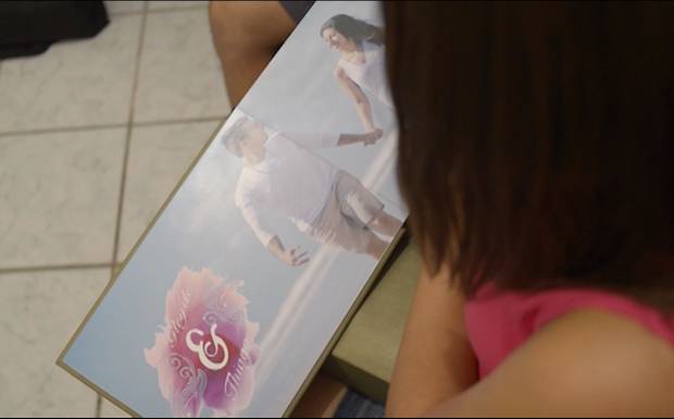 Entrega emocionante de um álbum.