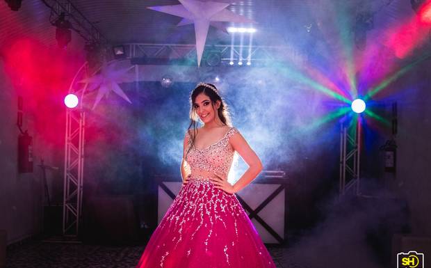 8 IDÉIAS PARA SURPREENDER NA SUA FESTA DE 15 ANOS!