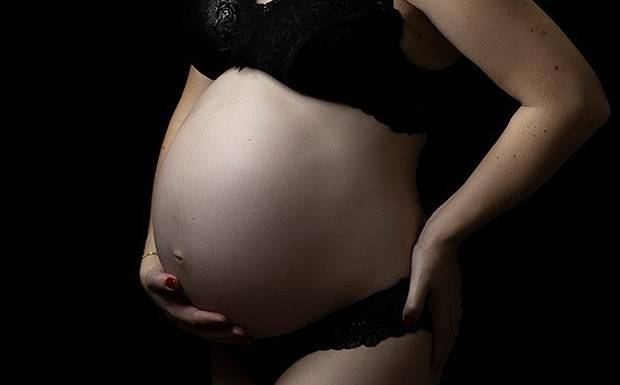 Saiba quais são os cremes que as futuras mamãs - (grávidas) podem usar para evitar as temidas estrias