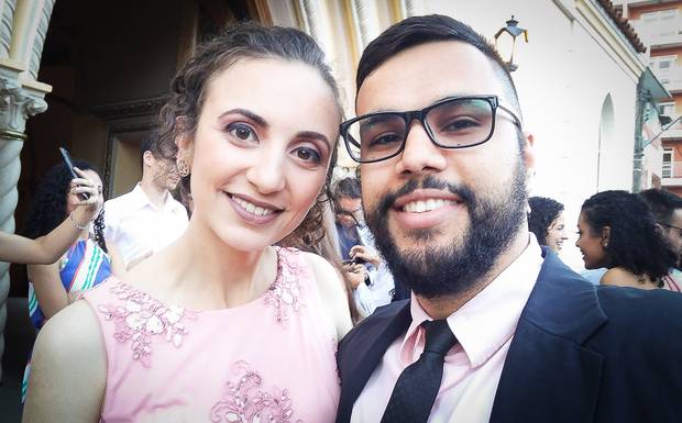 8 DICAS PARA TIRAR SELFIES INCRÍVEIS COM O CELULAR QUE VOCÊ TEM AI NA SUA MÃO