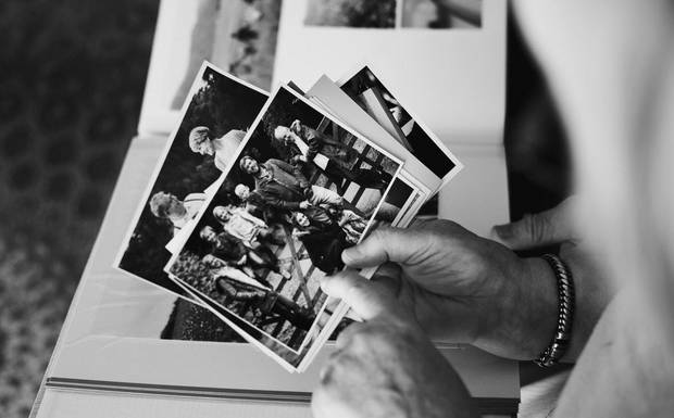 Qual a diferença de foto impressa e foto revelada? 