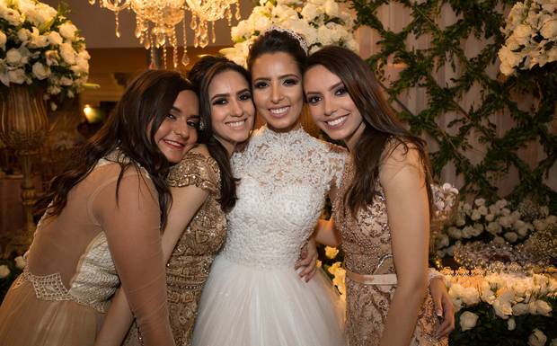 5 dicas de como escolher as cores do vestido das madrinhas