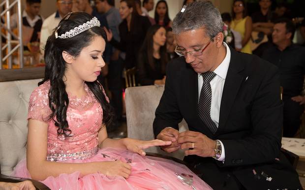 Saiba tudo sobre o anel de debutante