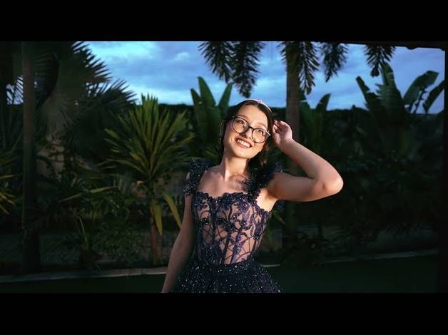 15 Anos de 15 Anos - Julieny Oki