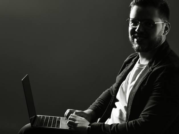 EXECUTIVO de VICTOR DEMARCO